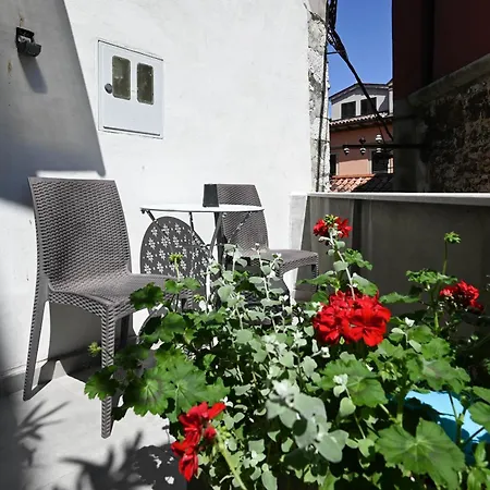 Stube Old Town With Balcony Apartmán *